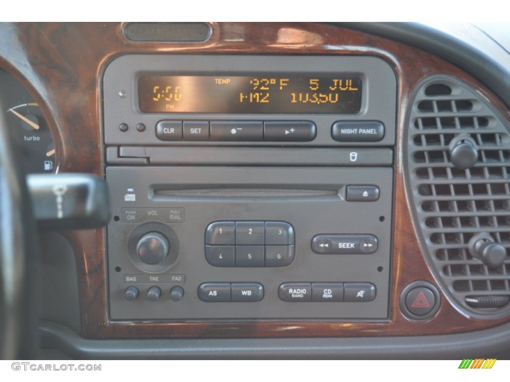 2002 Saab 9-3 SE Convertible Controls Photo #51356048