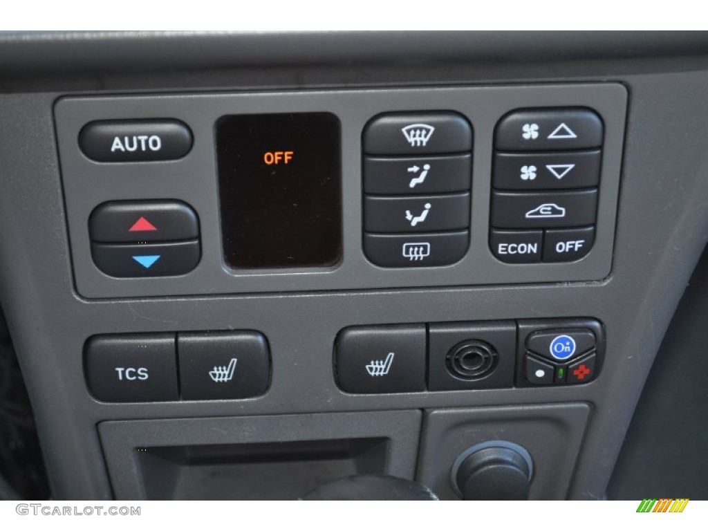 2002 Saab 9-3 SE Convertible Controls Photo #51356063