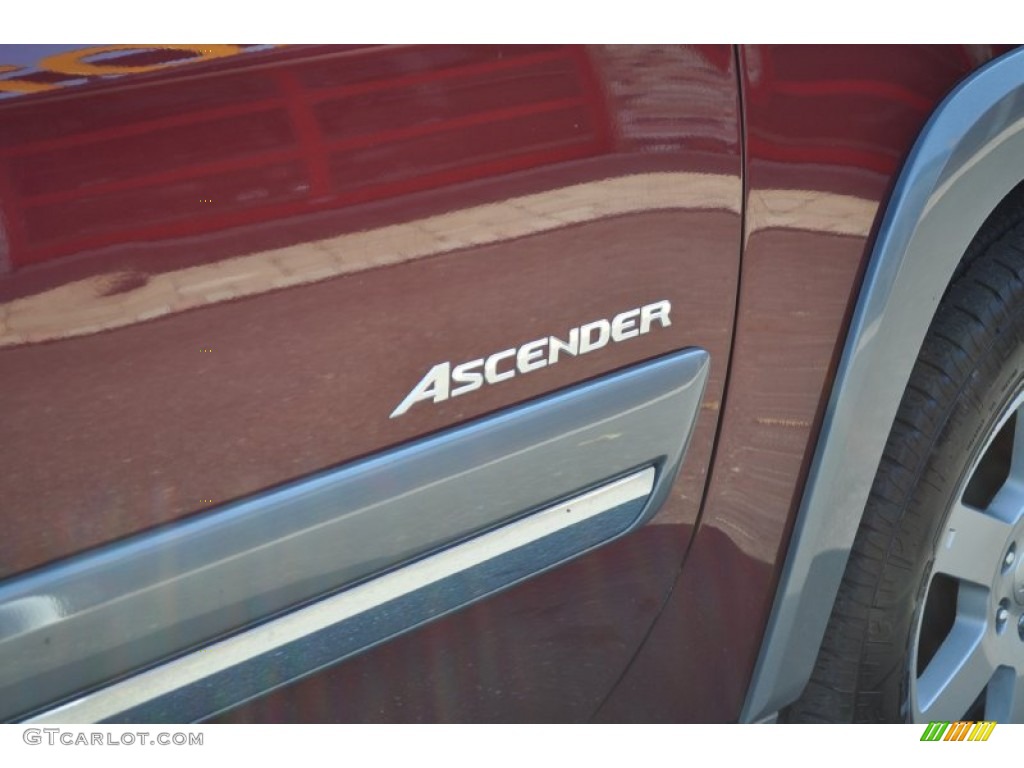 2004 Isuzu Ascender S 4x4 Marks and Logos Photos