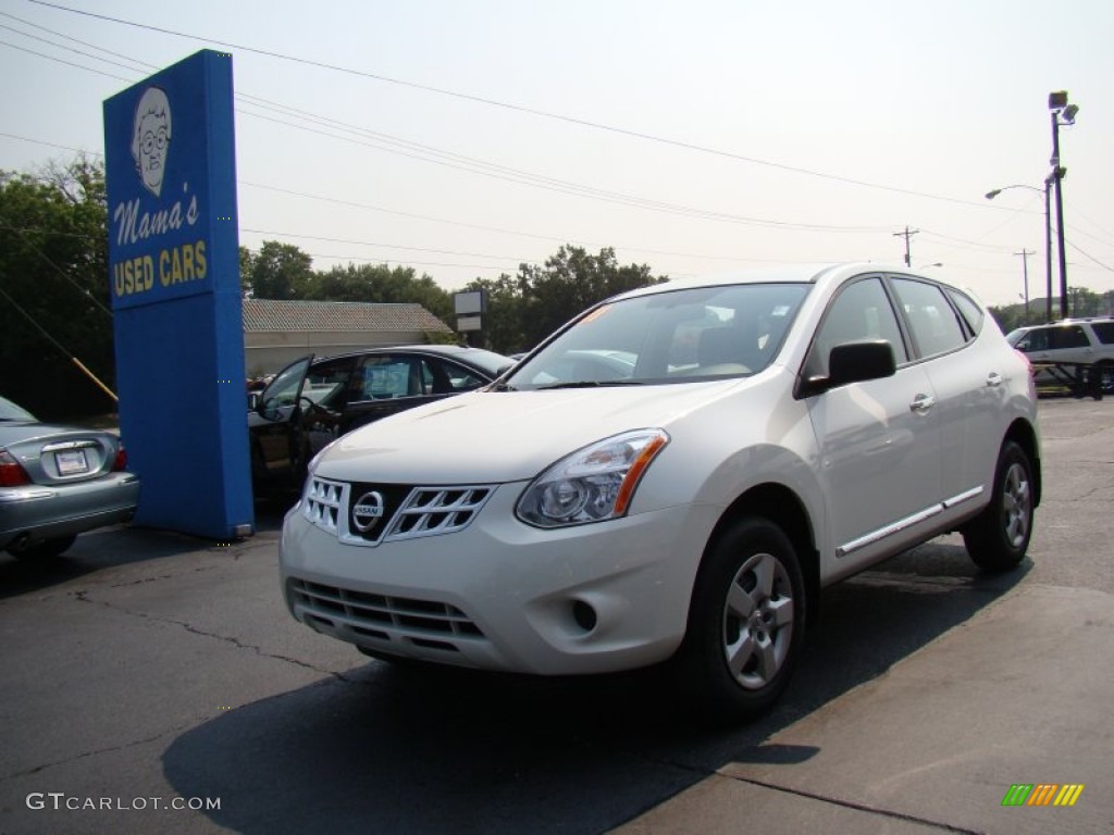 2011 Rogue S - Pearl White / Black photo #4