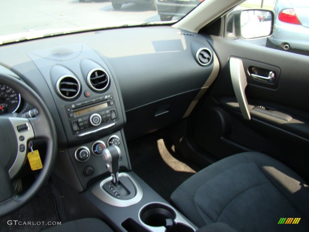 2011 Rogue S - Pearl White / Black photo #19