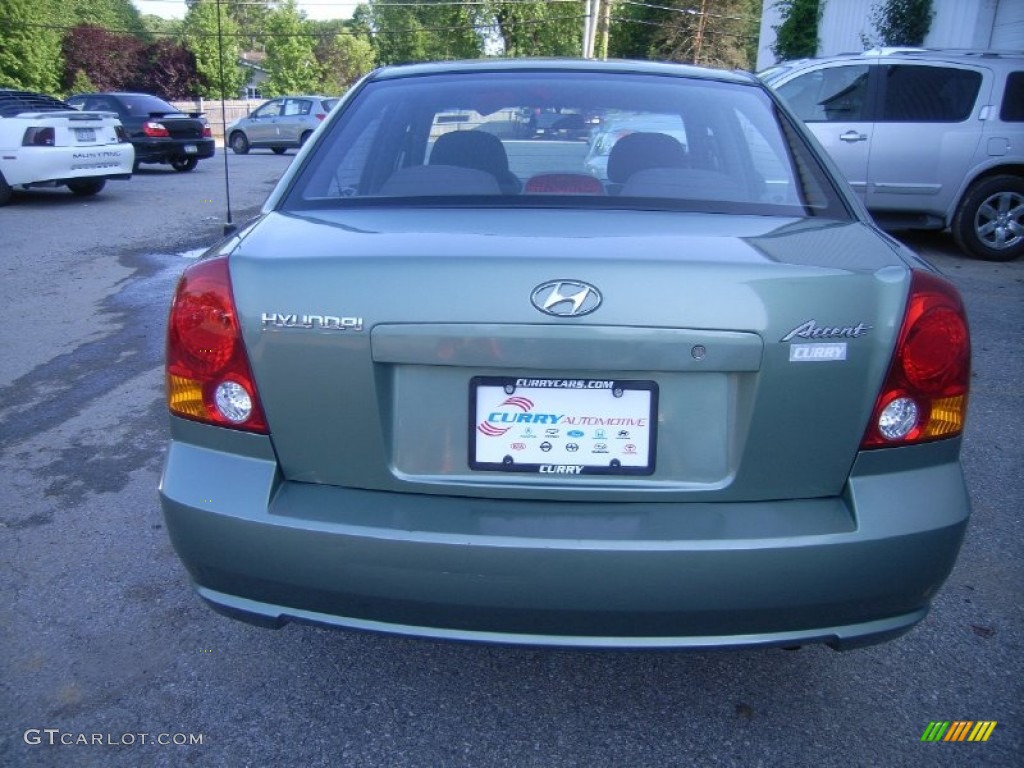 2004 Accent GL Sedan - Quartz Green / Gray photo #21