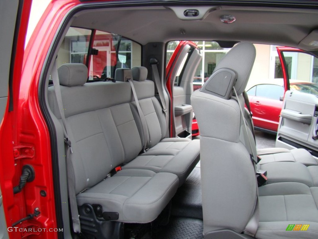 2005 F150 XL SuperCab 4x4 - Bright Red / Medium Flint Grey photo #14
