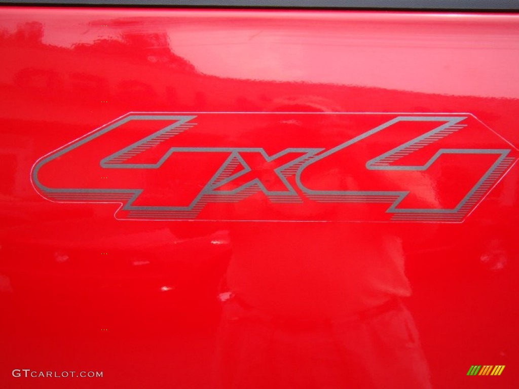 2005 F150 XL SuperCab 4x4 - Bright Red / Medium Flint Grey photo #33