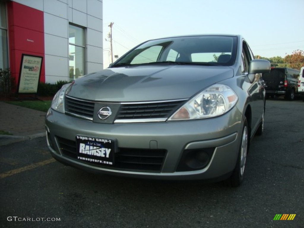 2008 Versa 1.8 S Sedan - Magnetic Gray / Charcoal photo #1