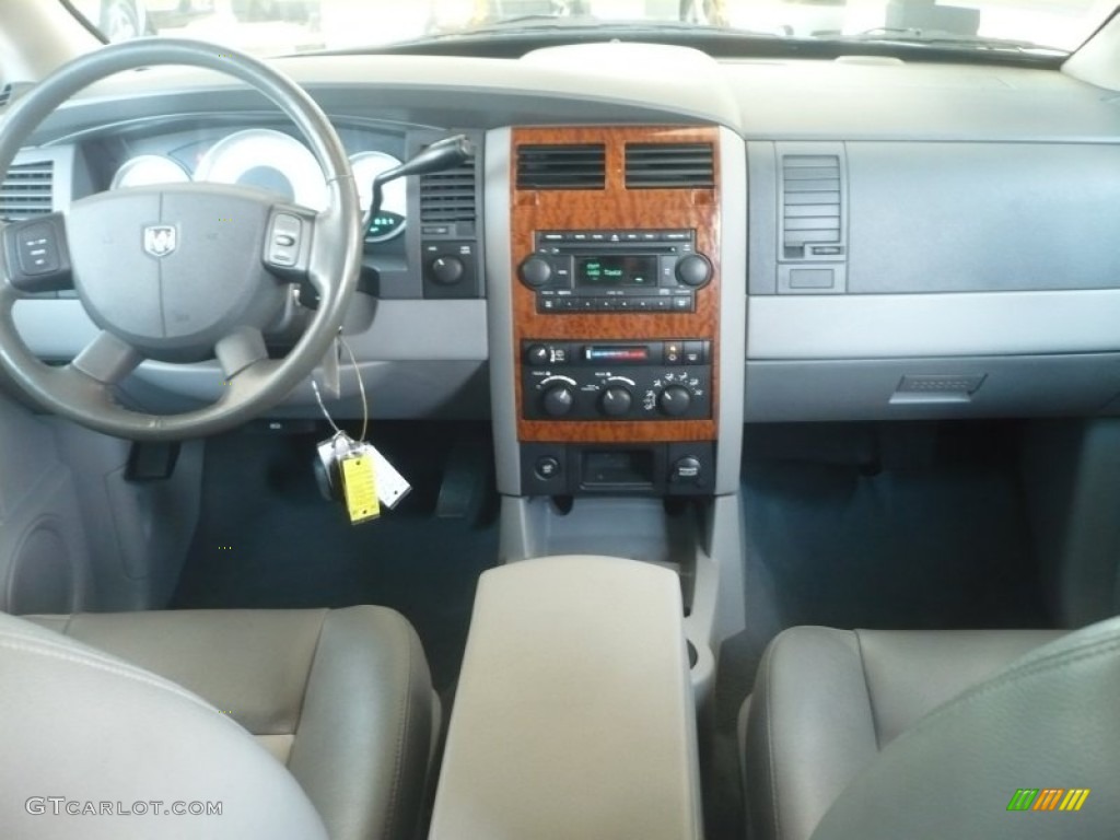 2007 Durango SLT 4x4 - Mineral Gray Metallic / Dark Slate Gray/Light Slate Gray photo #16