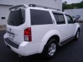 Avalanche White - Pathfinder SE 4x4 Photo No. 32