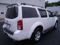 2008 Avalanche White Nissan Pathfinder SE 4x4  photo #32