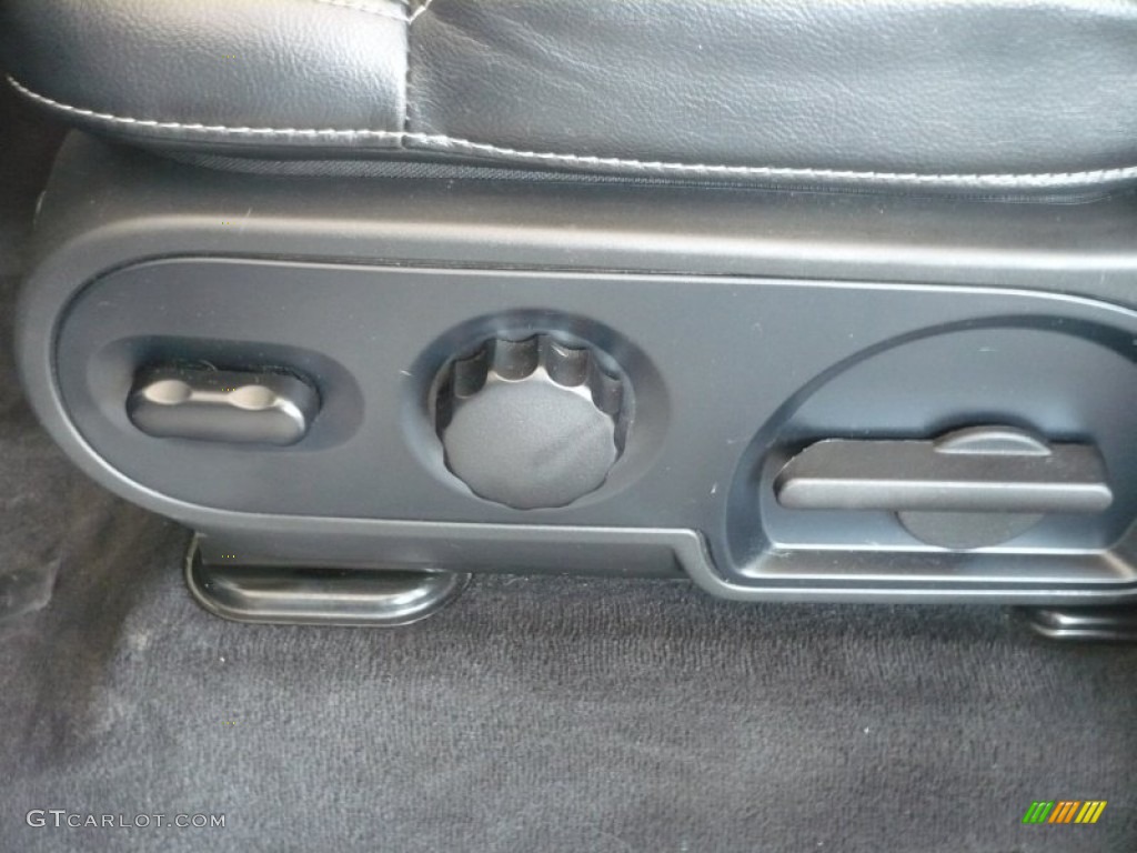 2004 F150 FX4 SuperCrew 4x4 - True Blue Metallic / Dark Flint photo #25