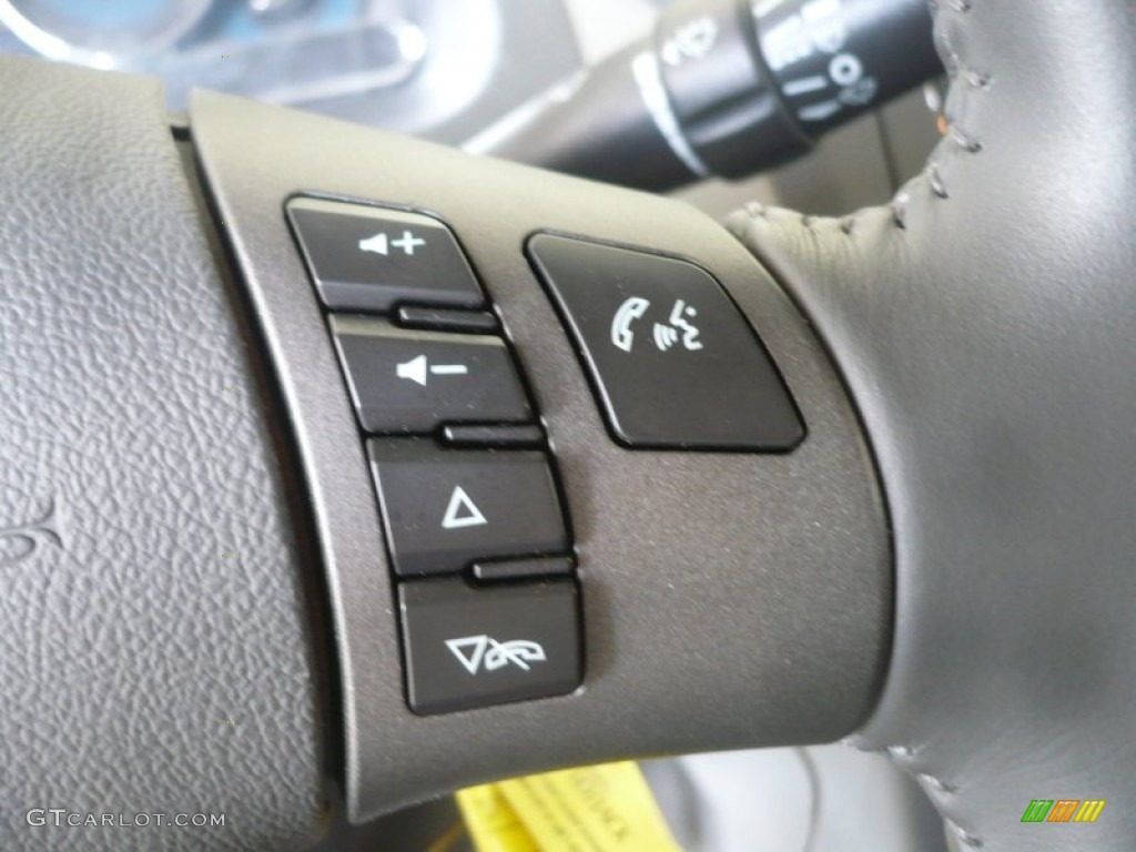 2009 Chevrolet HHR LT Controls Photo #51365135
