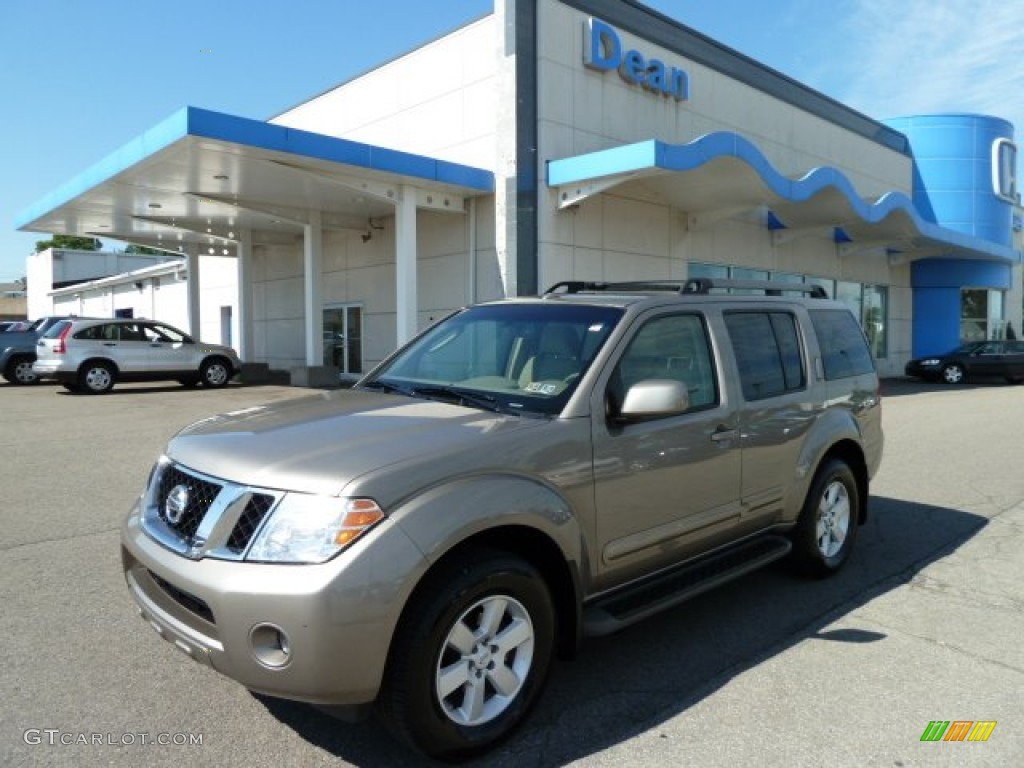 2008 Pathfinder SE 4x4 - Desert Stone / Cafe Latte photo #1