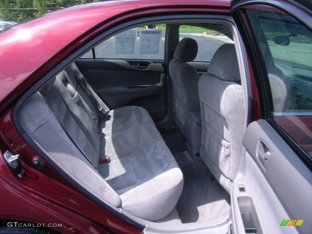 2004 Camry LE - Salsa Red Pearl / Taupe photo #14