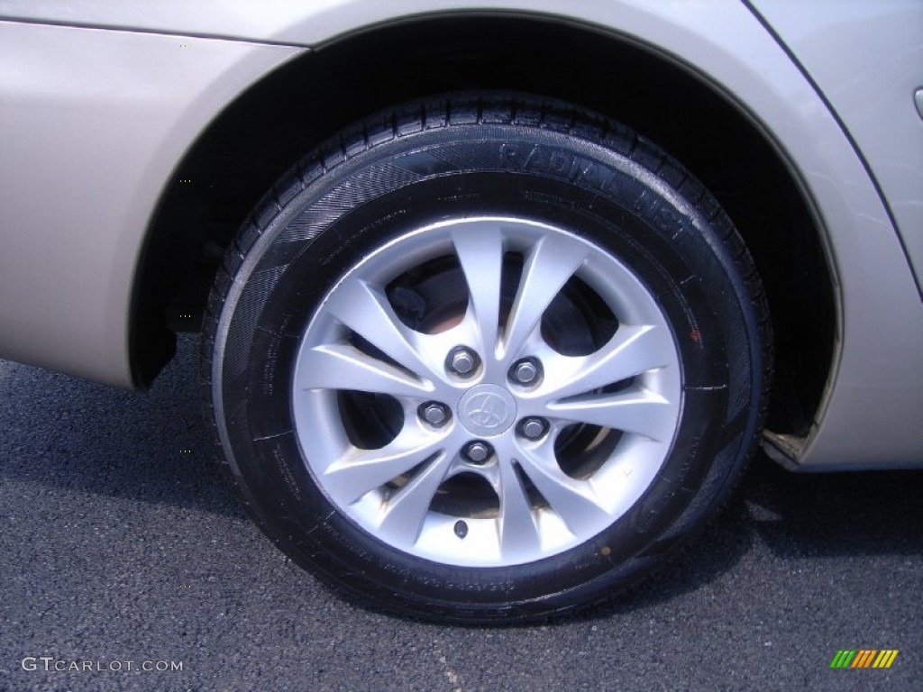 2005 Toyota Camry LE V6 Wheel Photo #51372005