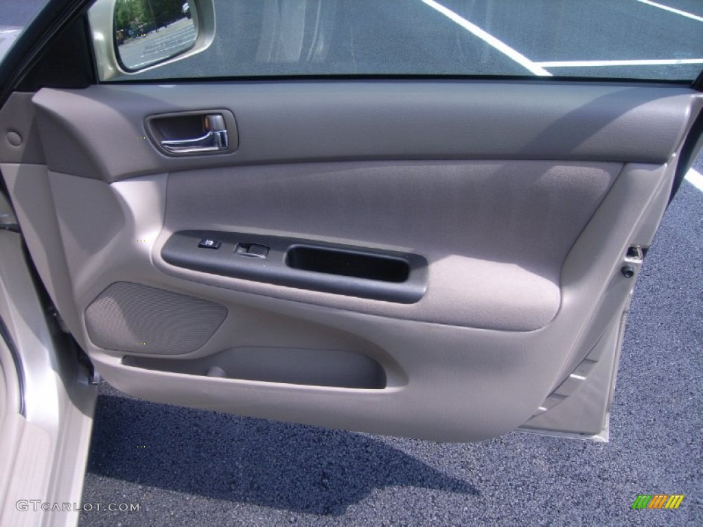 2005 Toyota Camry LE V6 Taupe Door Panel Photo #51372095