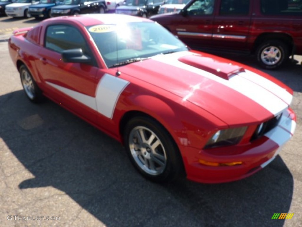 2006 Mustang GT Premium Coupe - Torch Red / Black photo #6