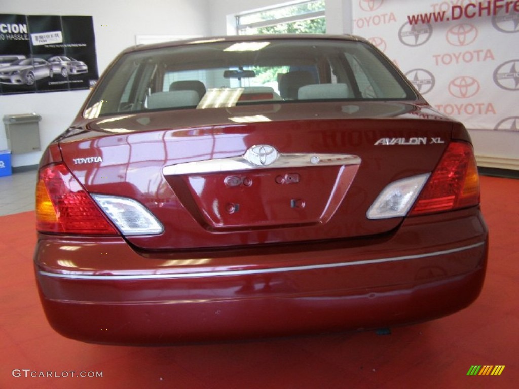 2002 Avalon XL - Vintage Red Pearl / Taupe photo #7