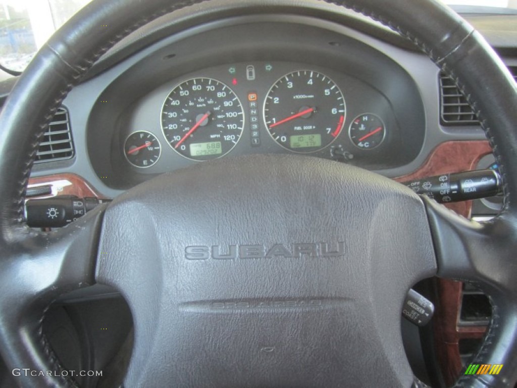 2004 Subaru Legacy L Wagon Gray Moquette Steering Wheel Photo #51379114