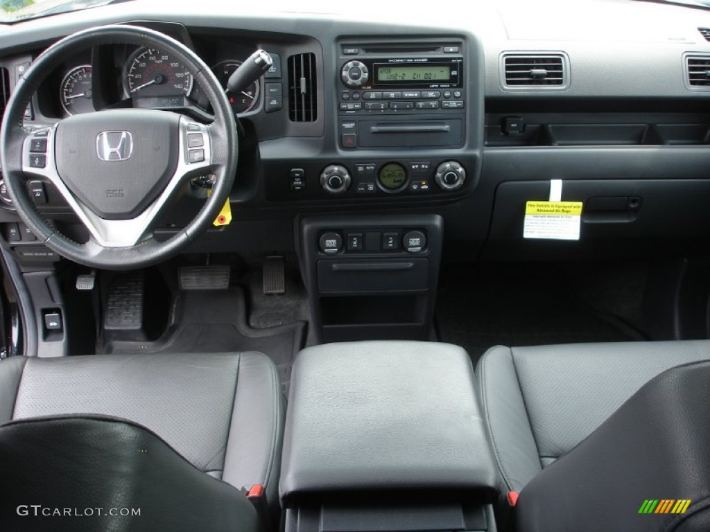 2010 Honda Ridgeline RTL Black Dashboard Photo #51384553