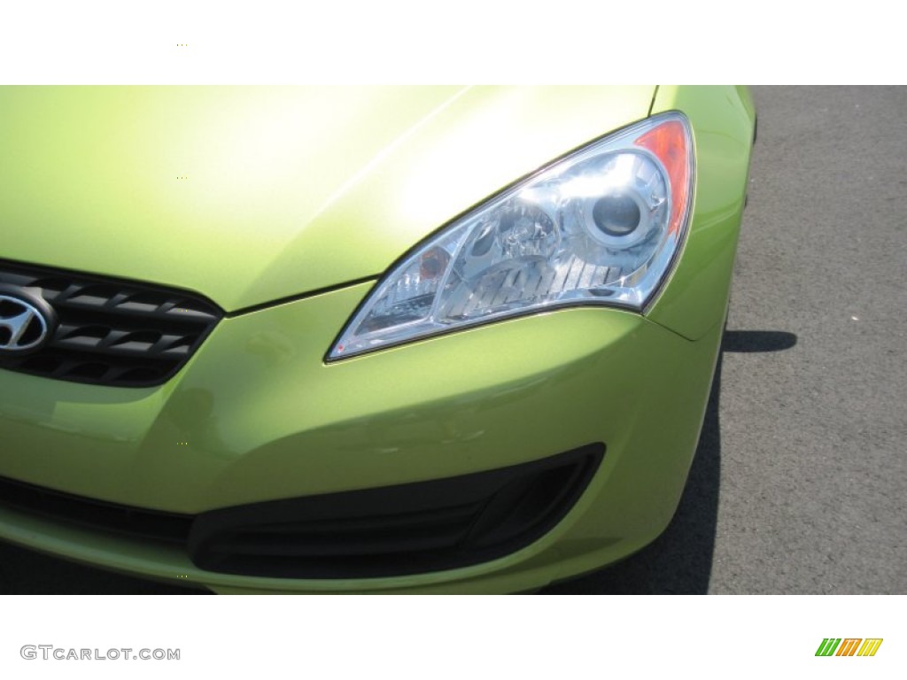 2010 Genesis Coupe 2.0T - Lime Rock Green / Black photo #9