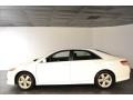 Super White - Camry SE Photo No. 3
