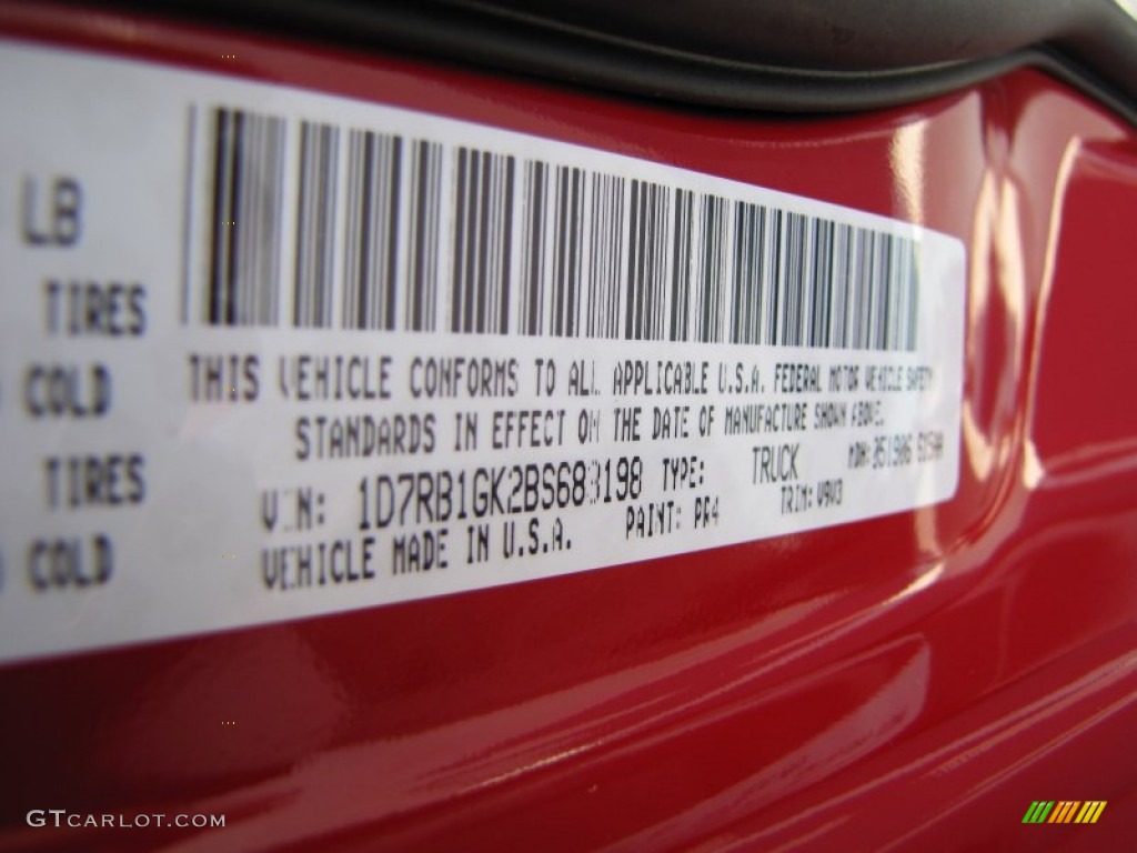 2011 Ram 1500 ST Quad Cab - Flame Red / Dark Slate Gray/Medium Graystone photo #13