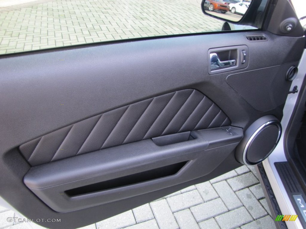 2010 Ford Mustang GT Premium Coupe Charcoal Black Door Panel Photo #51389606