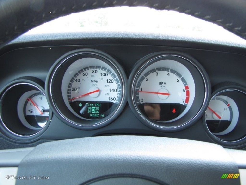 2009 Dodge Challenger R/T Gauges Photo #51389909