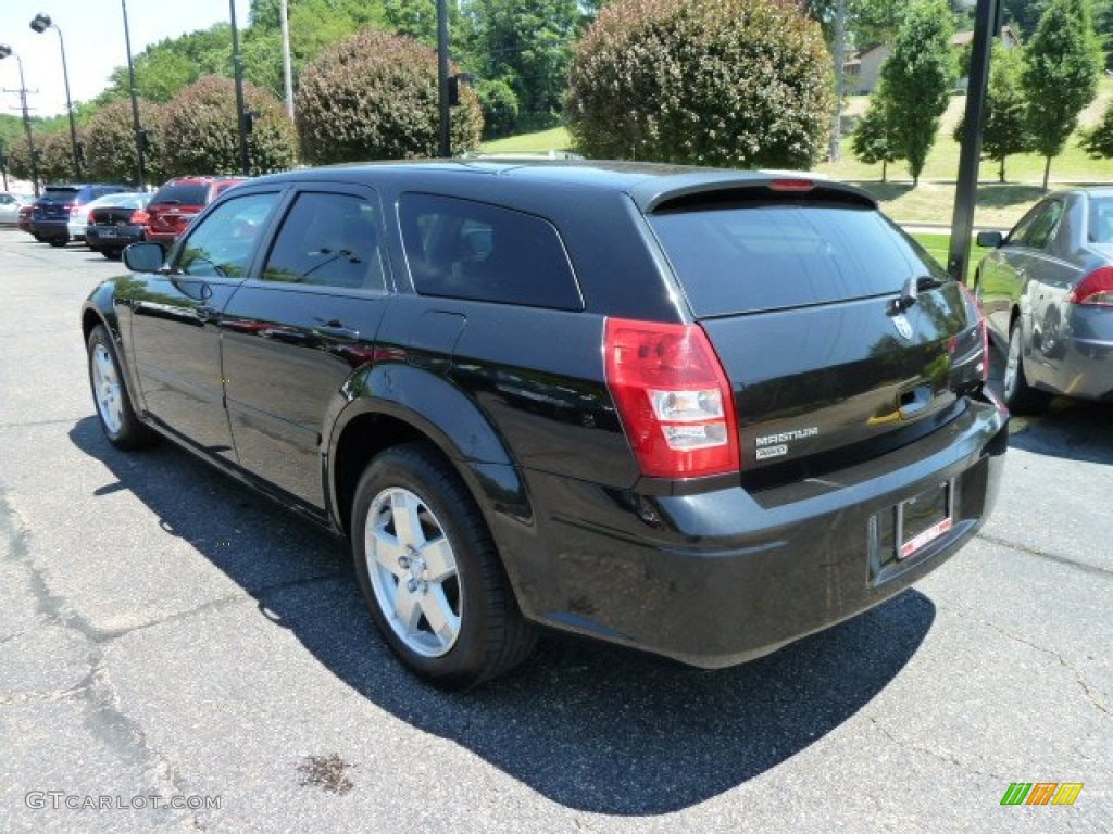 Brilliant Black Crystal Pearl 2005 Dodge Magnum SXT AWD Exterior Photo #51390668