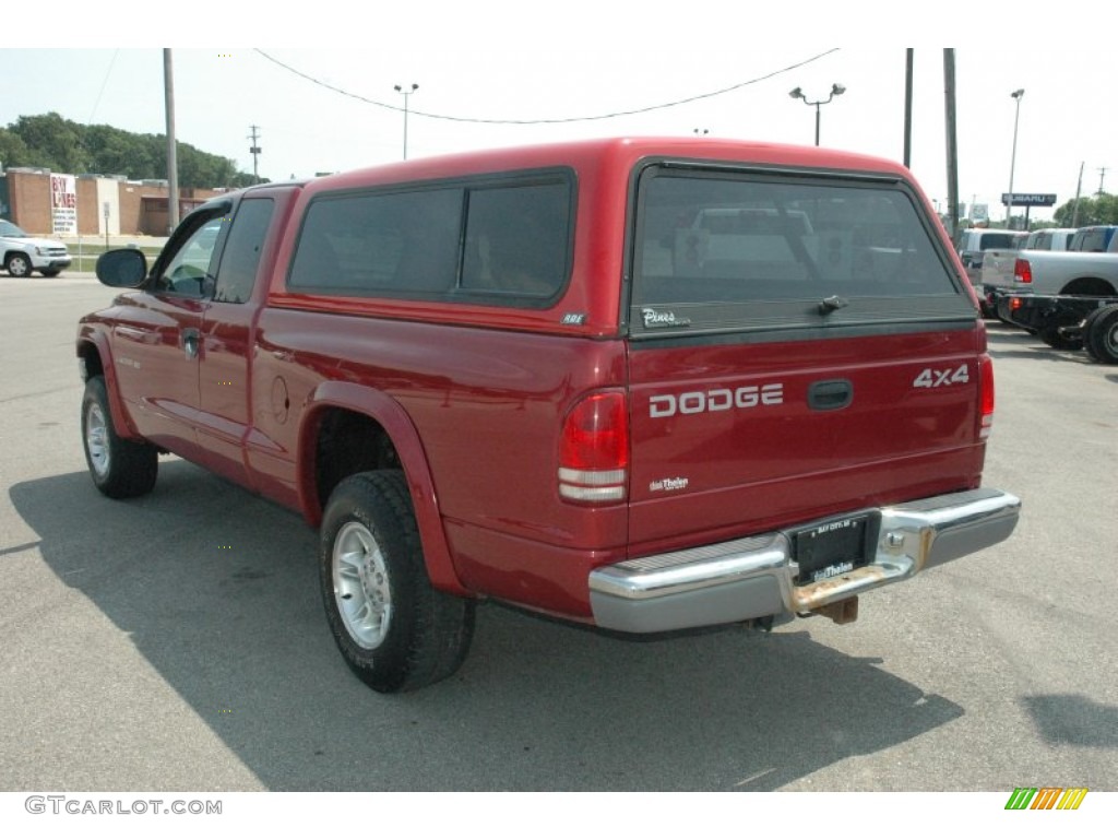 1999 Dakota SLT Extended Cab 4x4 - Metallic Red / Mist Gray photo #4