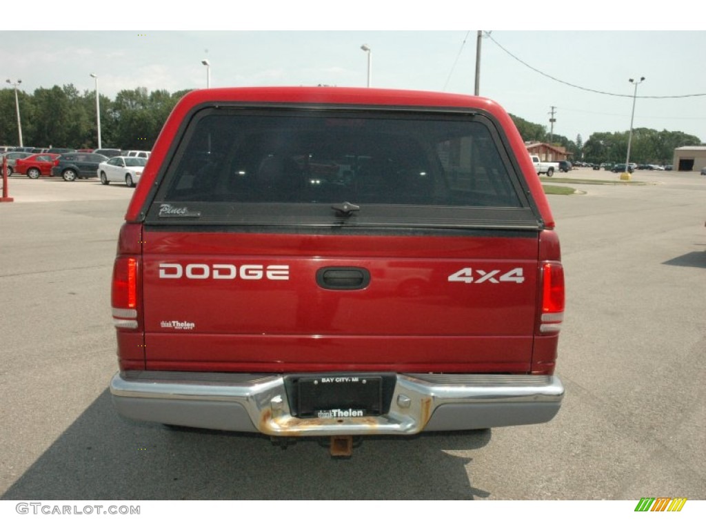 1999 Dakota SLT Extended Cab 4x4 - Metallic Red / Mist Gray photo #5