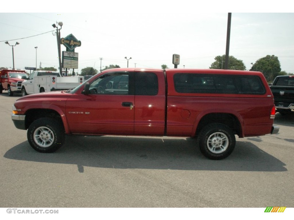 1999 Dakota SLT Extended Cab 4x4 - Metallic Red / Mist Gray photo #12