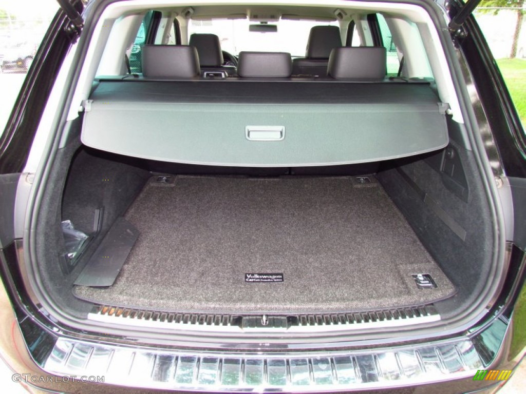 2011 Volkswagen Touareg TDI Sport 4XMotion Trunk Photo #51392918