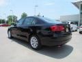 Black - Jetta SE Sedan Photo No. 3