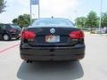 Black - Jetta SE Sedan Photo No. 4