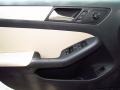Black - Jetta SE Sedan Photo No. 13