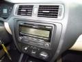 Black - Jetta SE Sedan Photo No. 16
