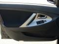 Black - Camry SE Photo No. 6