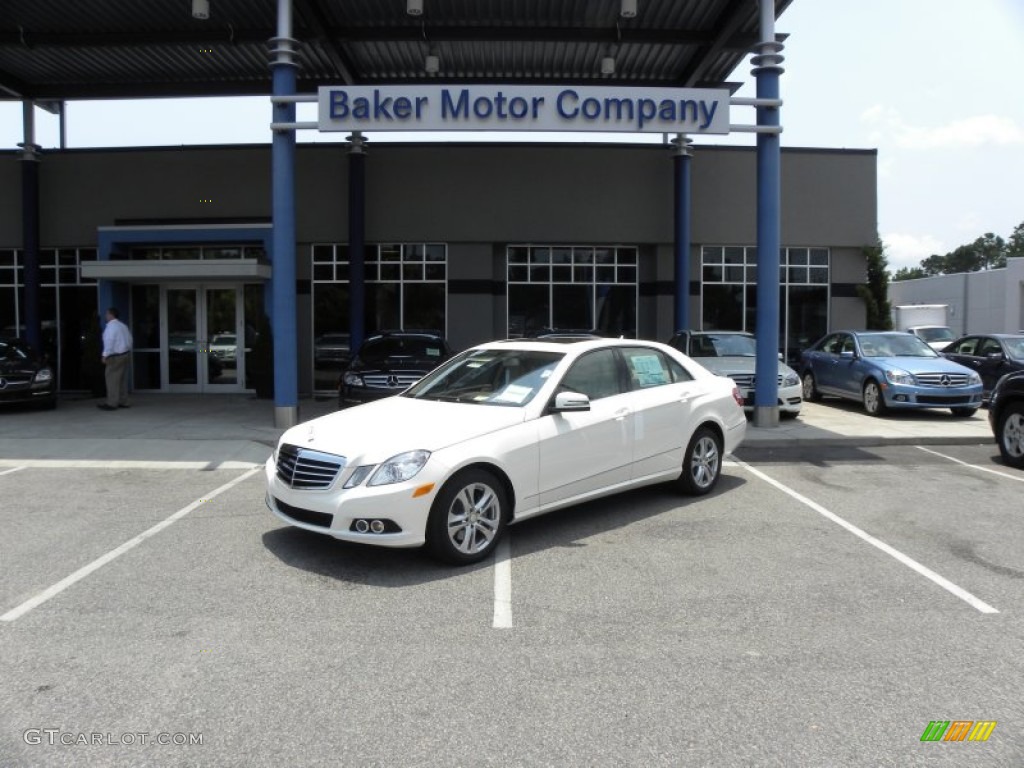 2011 E 350 Sedan - Diamond White Metallic / Almond/Mocha photo #1