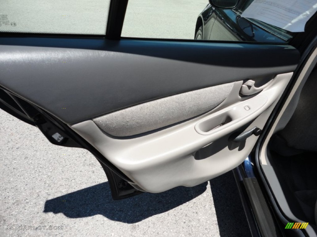 2004 Alero GX Sedan - Dark Blue / Neutral photo #12