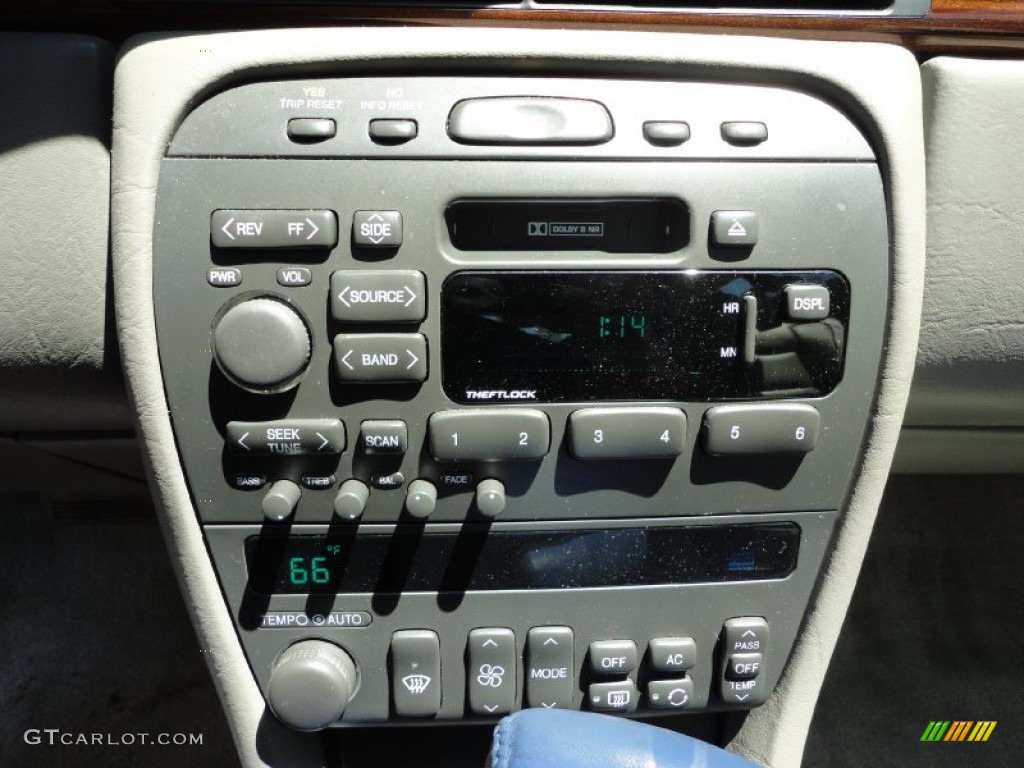 1999 Cadillac Eldorado Coupe Controls Photo #51404399