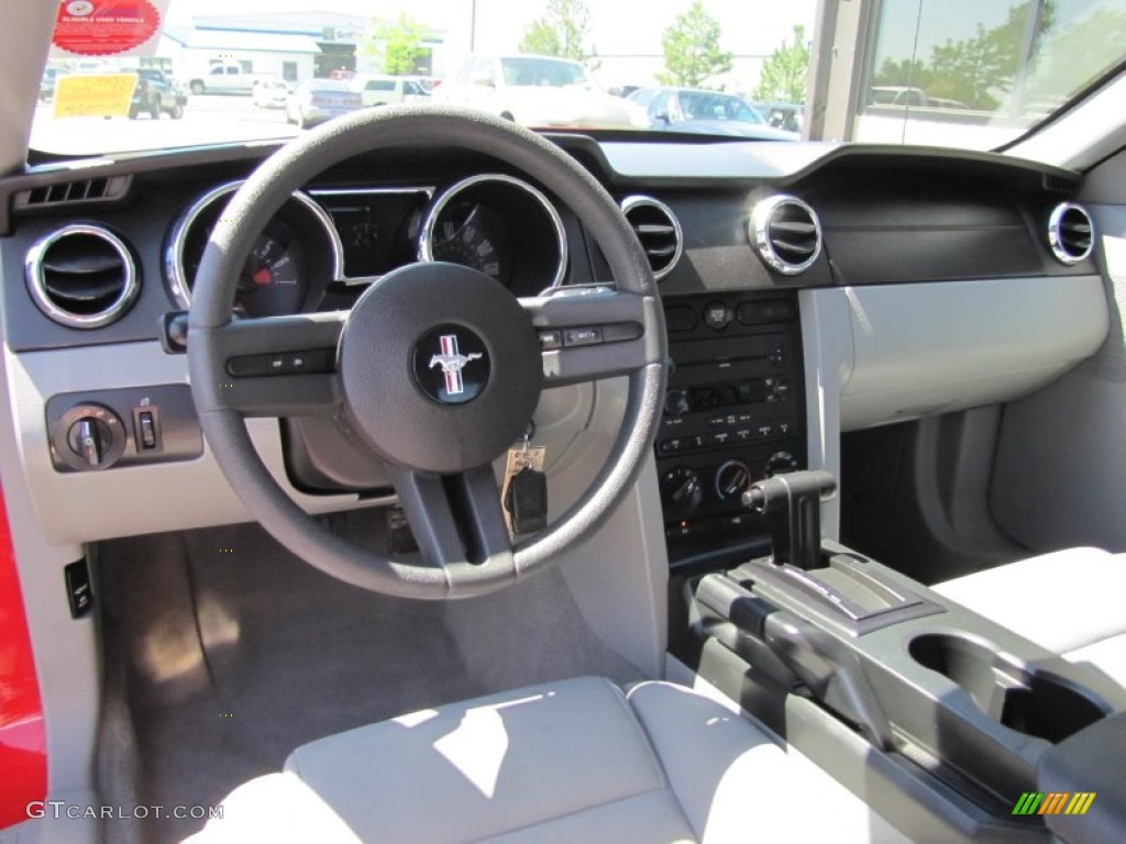 2007 Mustang V6 Deluxe Coupe - Torch Red / Light Graphite photo #4