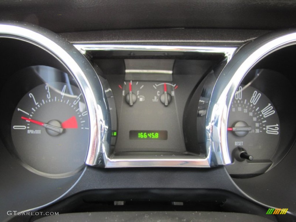 2007 Mustang V6 Deluxe Coupe - Torch Red / Light Graphite photo #5