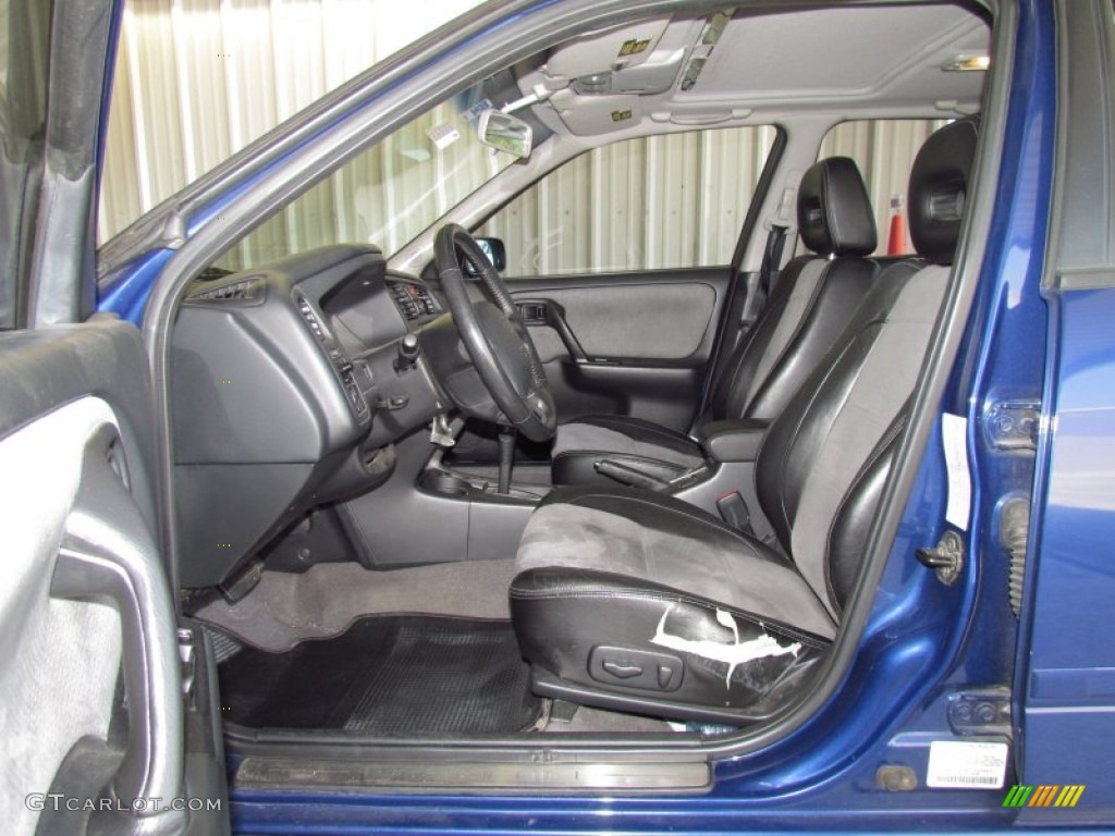 Black Interior 2002 Infiniti G 20 Sedan Photo #51412438