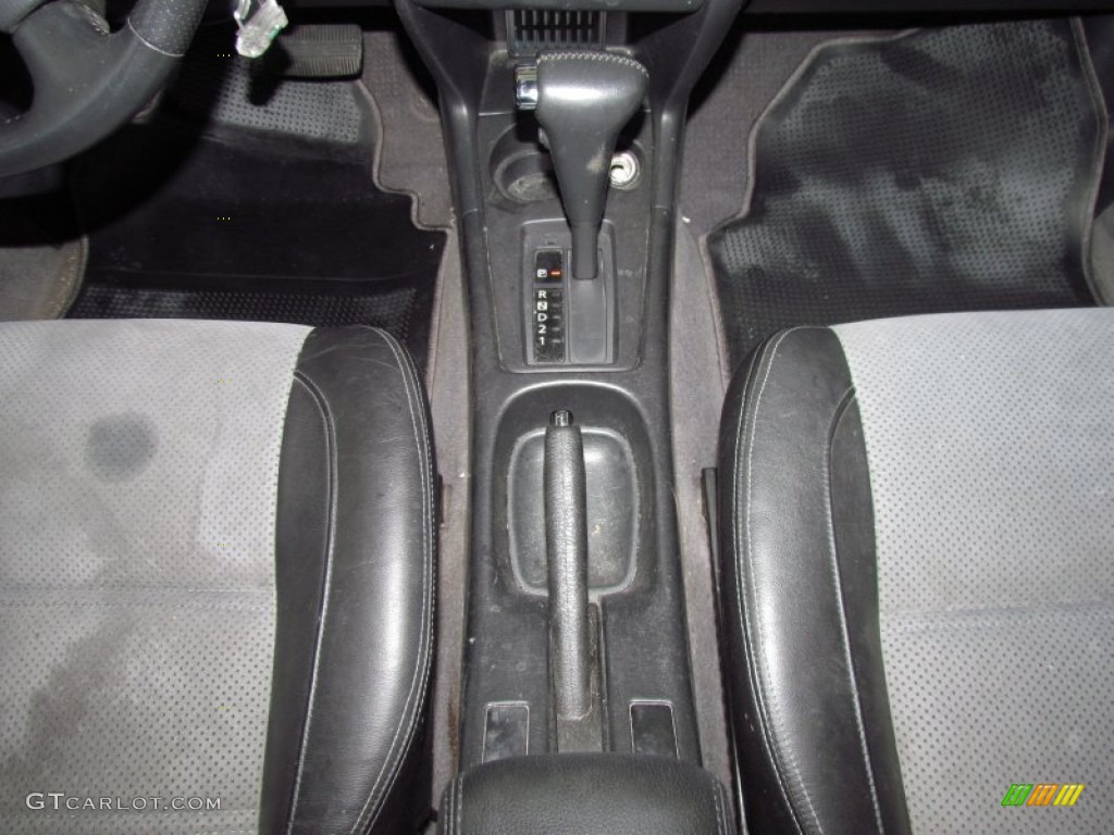 2002 Infiniti G 20 Sedan Transmission Photos