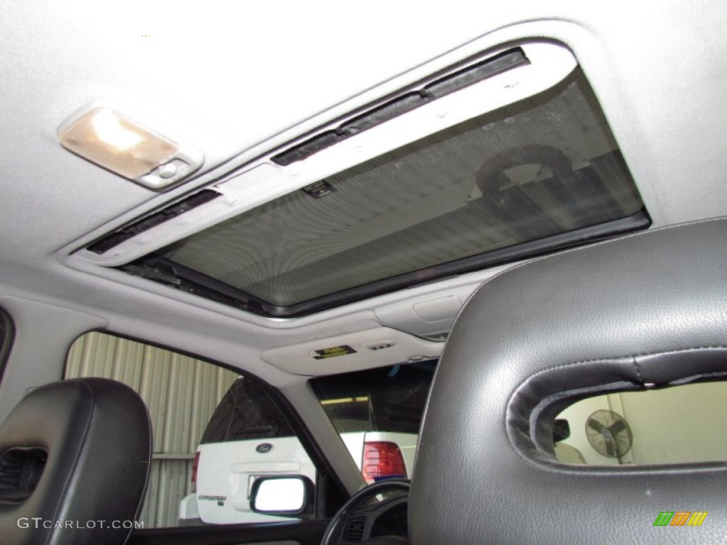 2002 Infiniti G 20 Sedan Sunroof Photos