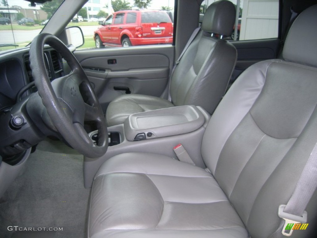 Tan/Neutral Interior 2005 Chevrolet Tahoe LS 4x4 Photo #51415202