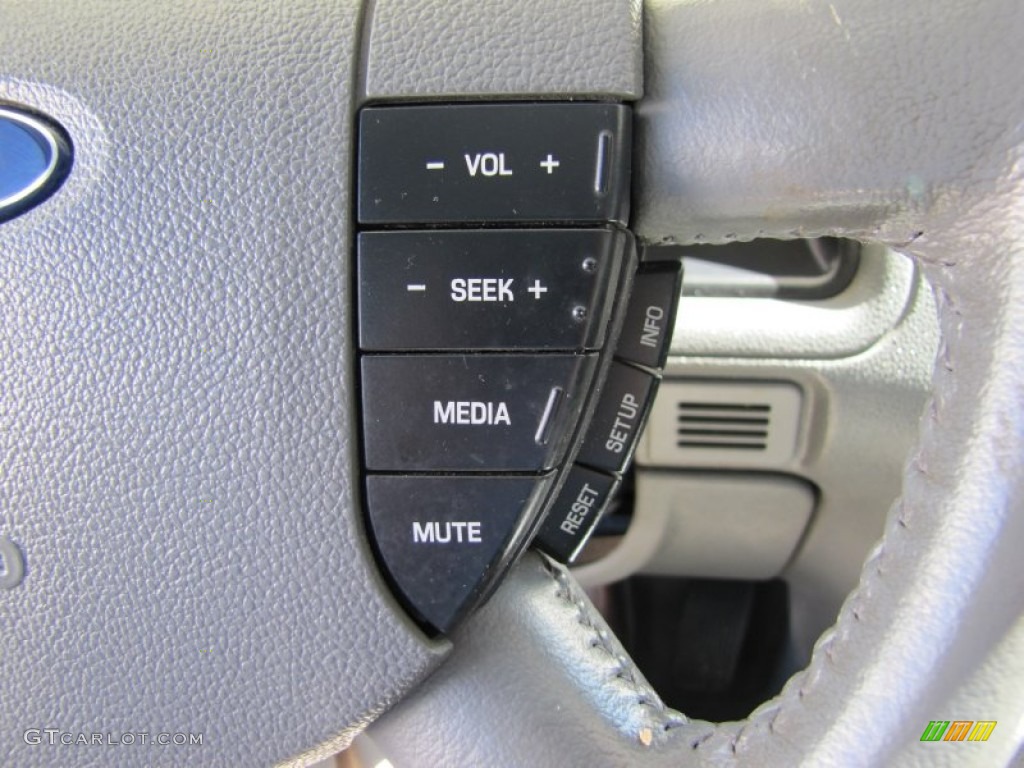2007 Ford Freestyle SEL AWD Controls Photo #51415349