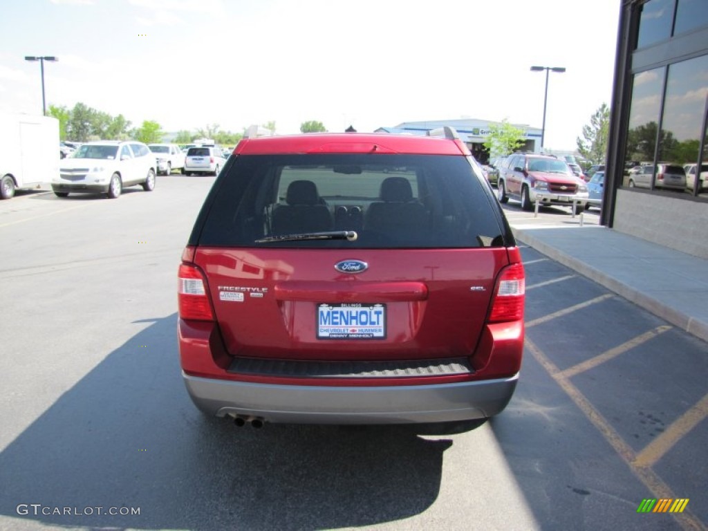 2007 Freestyle SEL AWD - Red Fire Metallic / Shale Grey photo #30