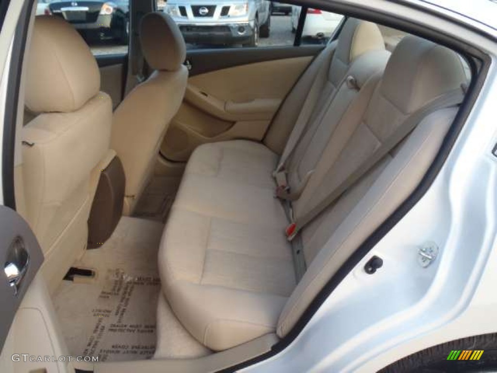 Blonde Interior 2012 Nissan Altima 2.5 S Photo #51426510