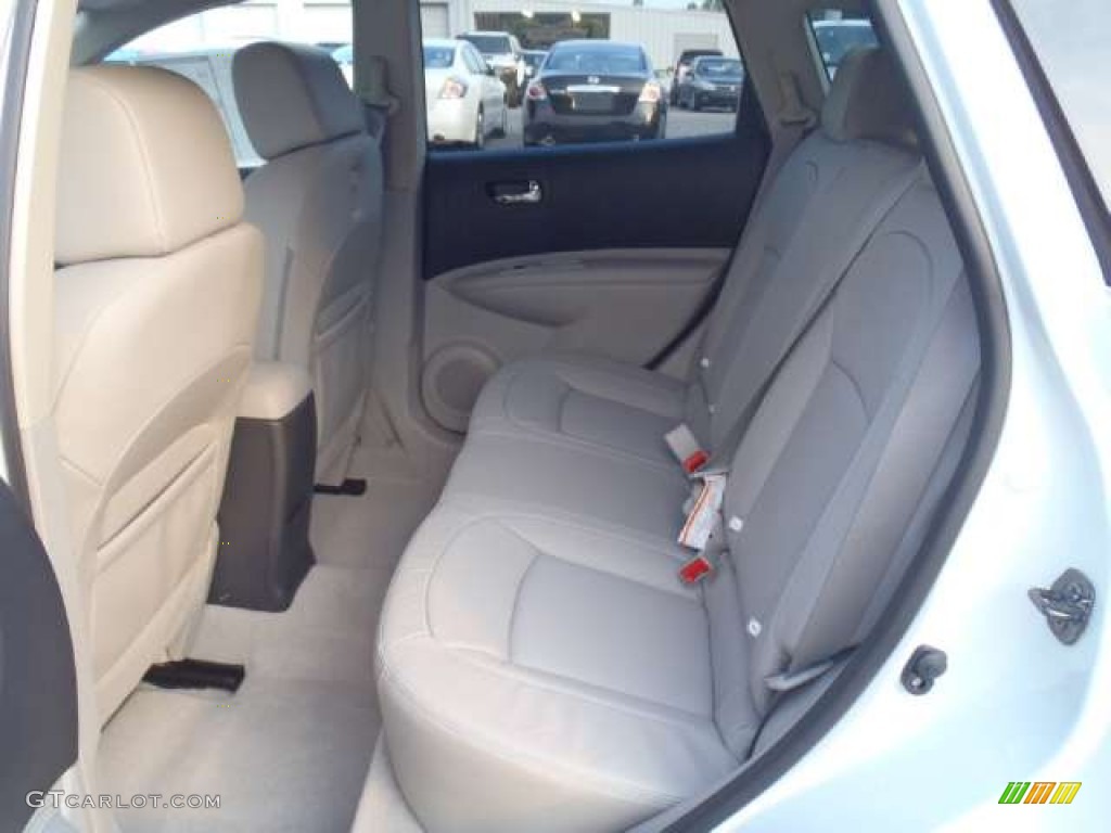 2011 Rogue SL - Pearl White / Gray photo #13
